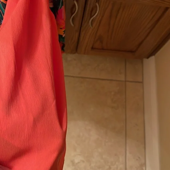 Old Navy Tiered Tropical Floral Midi Dress - Picture 6 of 6